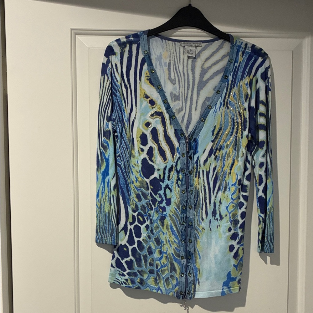 NWOT Knit Blue/Yellow Animal Print Cardigan; yellow bugle beads;stones byzipper